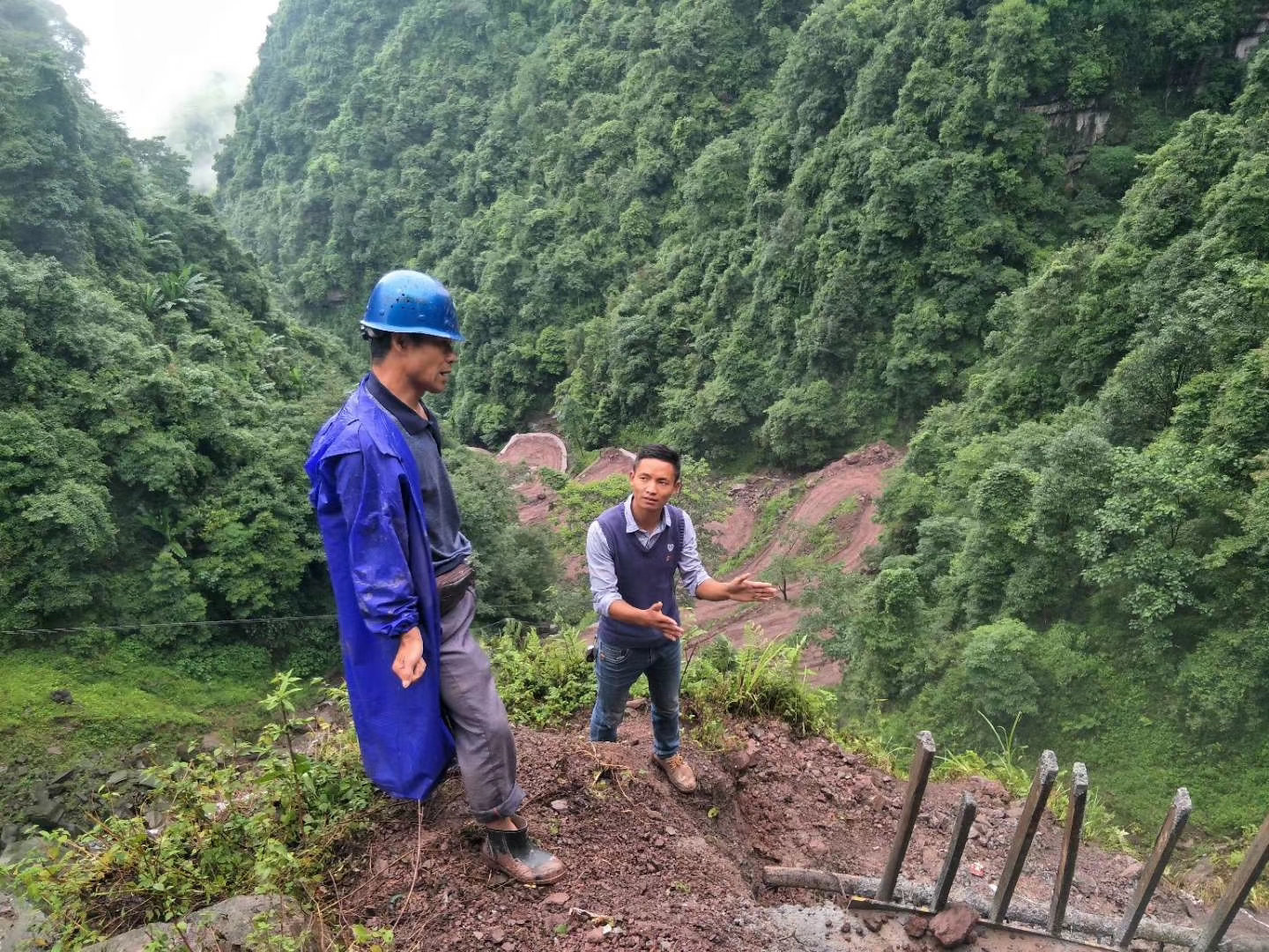 [圖文]我是黨代表②丨立克攏攏：彝鄉(xiāng)赤子 風(fēng)雨追夢行 第 5 張