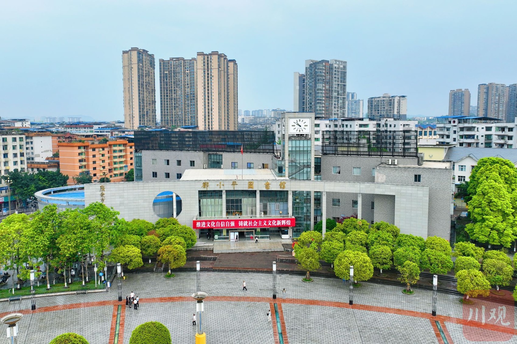 世界讀書日丨有人一年300天泡在館里，四川市州圖書館有多火,？ 第 3 張